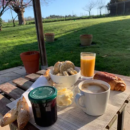 De La Bourreliere, Meuble De Tourisme 3 Etoiles Apartmán *