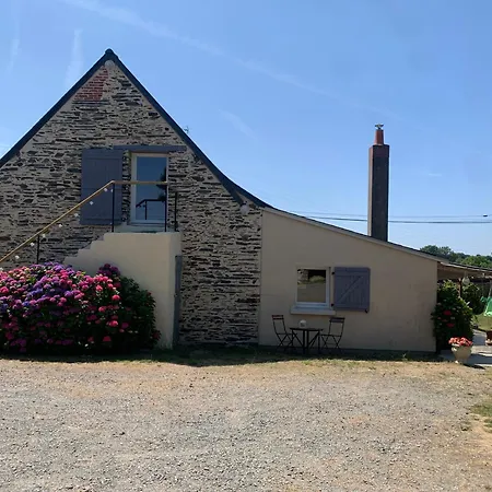 De La Bourreliere, Meuble De Tourisme 3 Etoiles Apartament Le Louroux-Béconnais